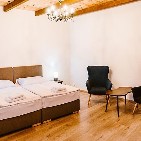 Sziklavendeghaz Aparthotel Veszprem Luaran gambar