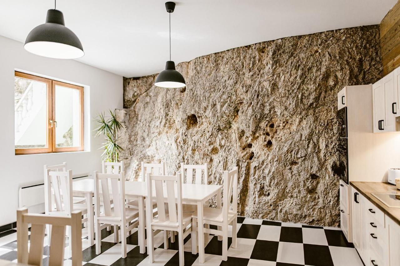 Sziklavendeghaz Aparthotel Veszprem Luaran gambar
