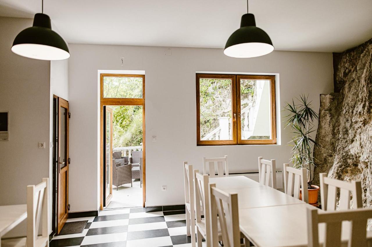 Sziklavendeghaz Aparthotel Veszprem Luaran gambar