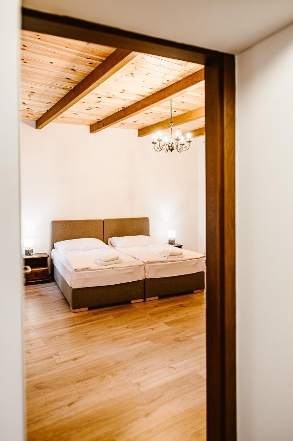 Sziklavendeghaz Aparthotel Veszprem Luaran gambar
